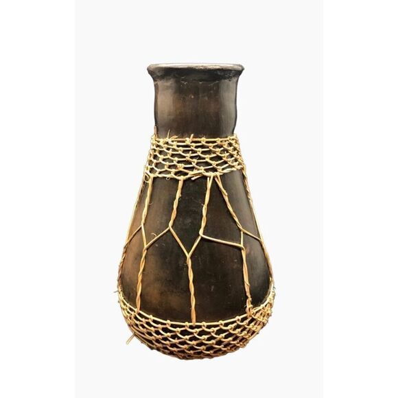 Vintage Mid Century Wooden Vase With Basketry Weave Overlay - Picture 4 of 10